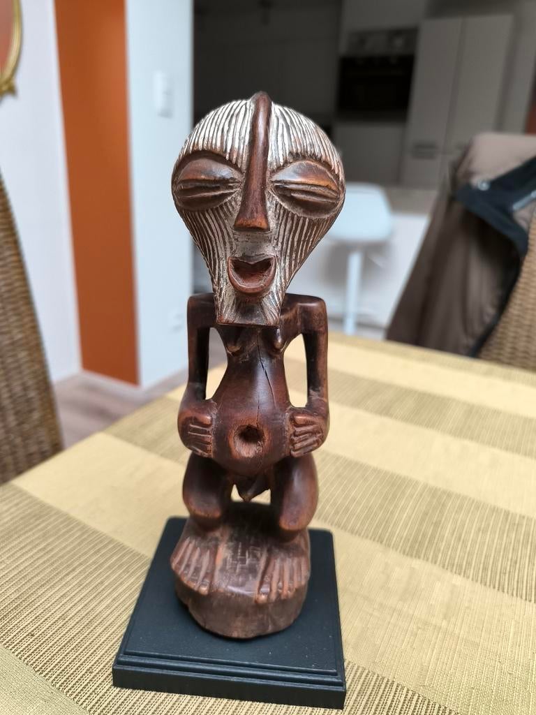 Afrikaans kracht beeld, Ophalen