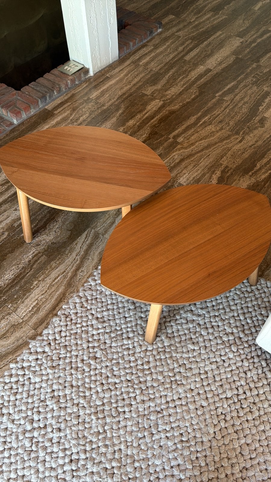 IKEA STOCKHOLM nesttafels – set van 2 – notenfineer, Ophalen, Minder dan 45 cm, Gebruikt, Scandinavisch