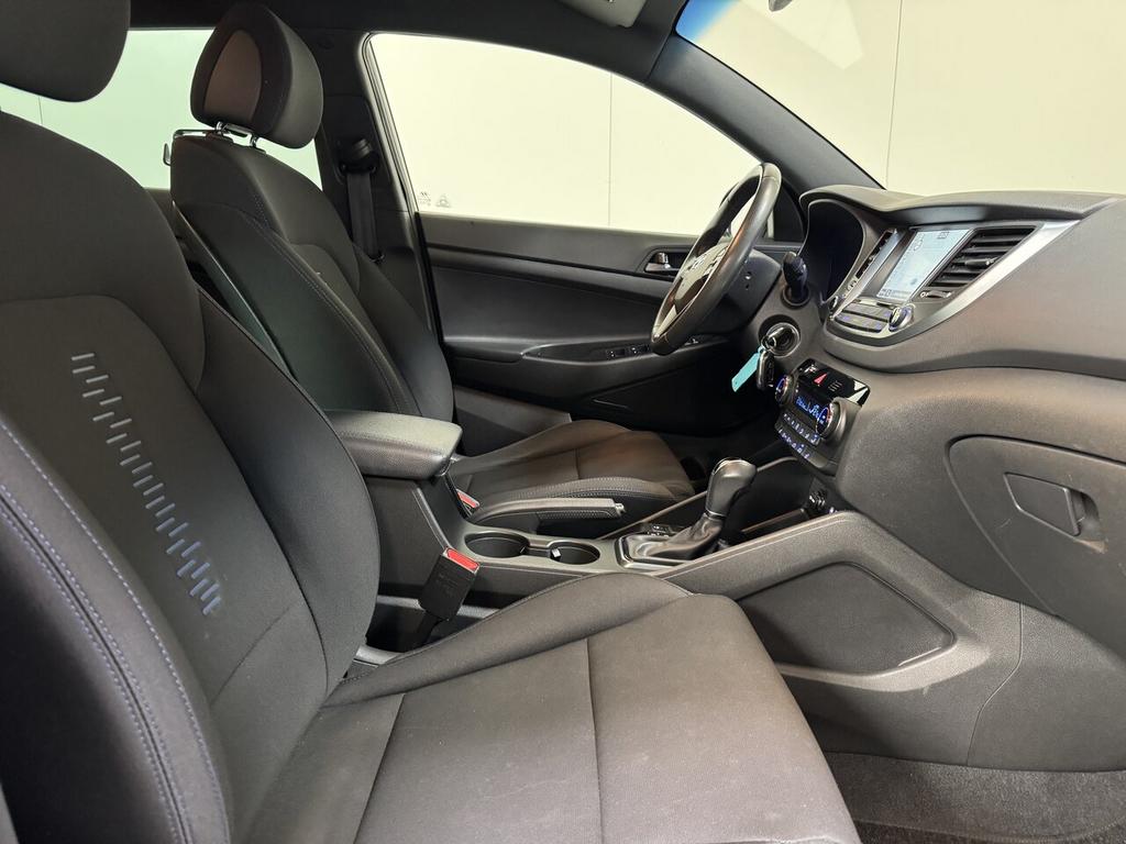 Hyundai Tucson 1.6 Benzine Autom. - Airco - GPS - Topstaat!, Argent ou Gris, Achat, 0 kg, 131 kW