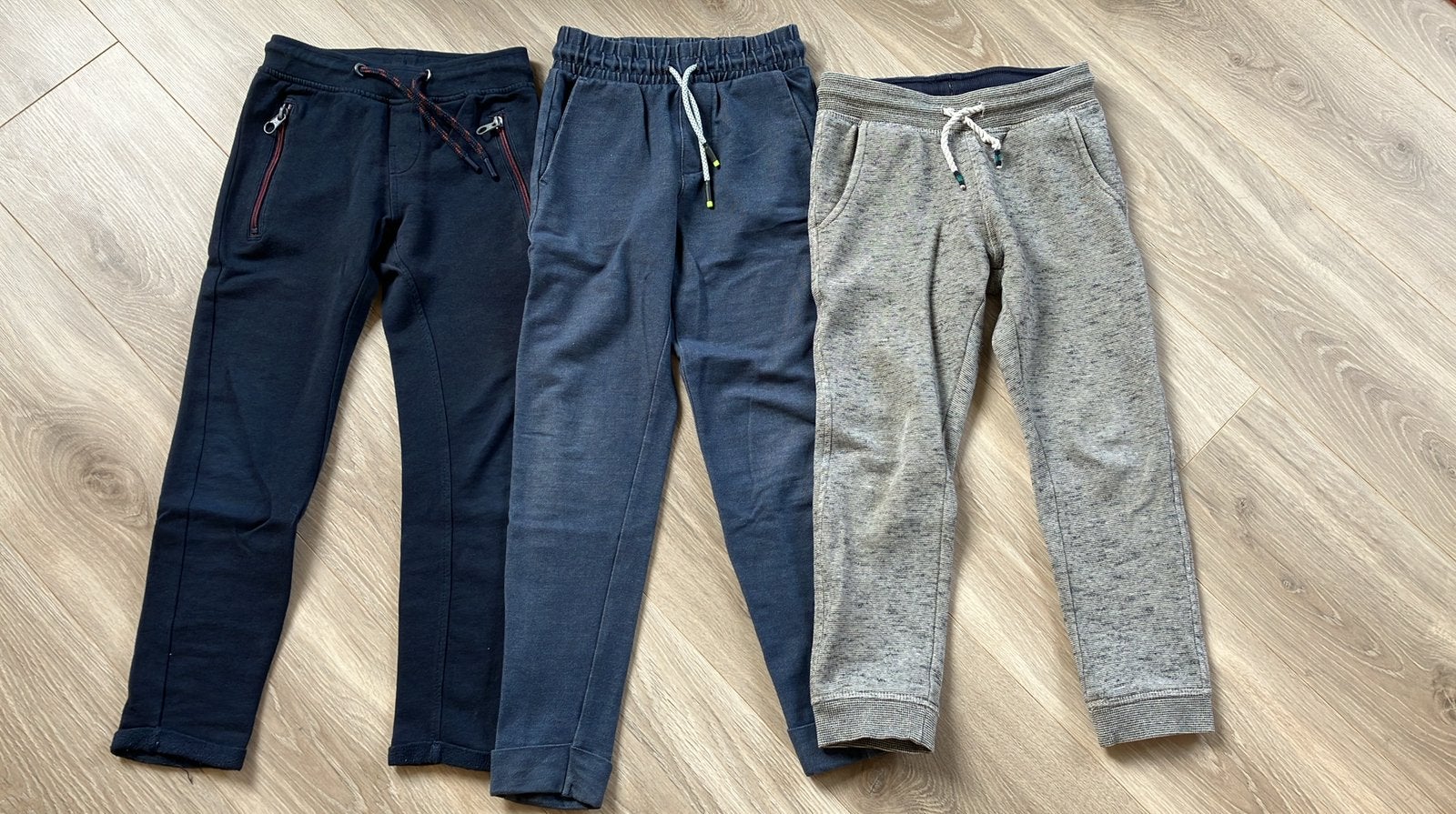 Broeken maat 122 (5€ voor de 3 samen), Kinderen en Baby's, Ophalen of Verzenden, Gebruikt, Jongen, Broek