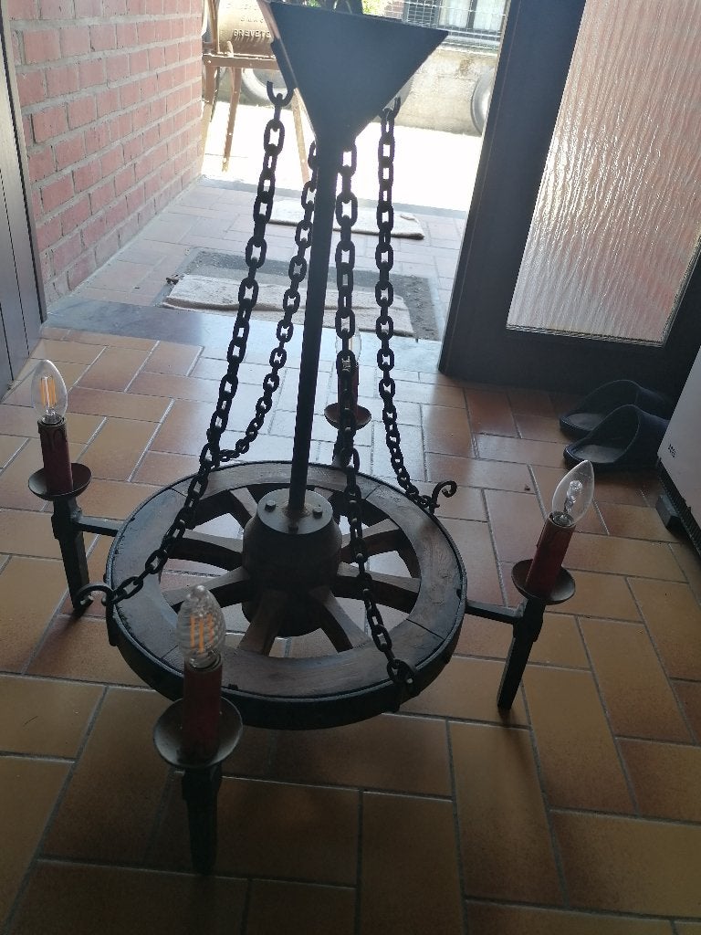 Lustre en forme de roue et en bois et en fer forgé, Enlèvement, Comme neuf, Bois