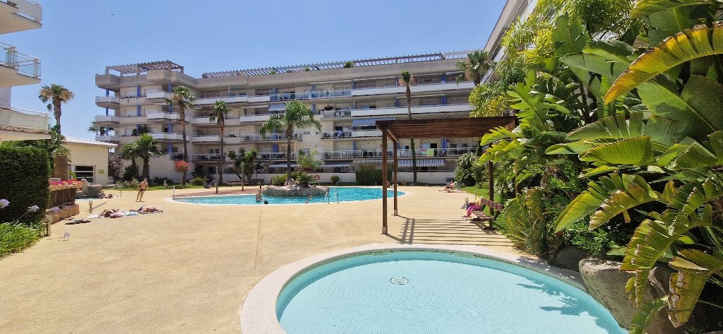 Te Huur 2slpk Appartement voor 5 pers te Rosas Costa Brava, 5 personen, Wasmachine, 2 slaapkamers, Costa Brava