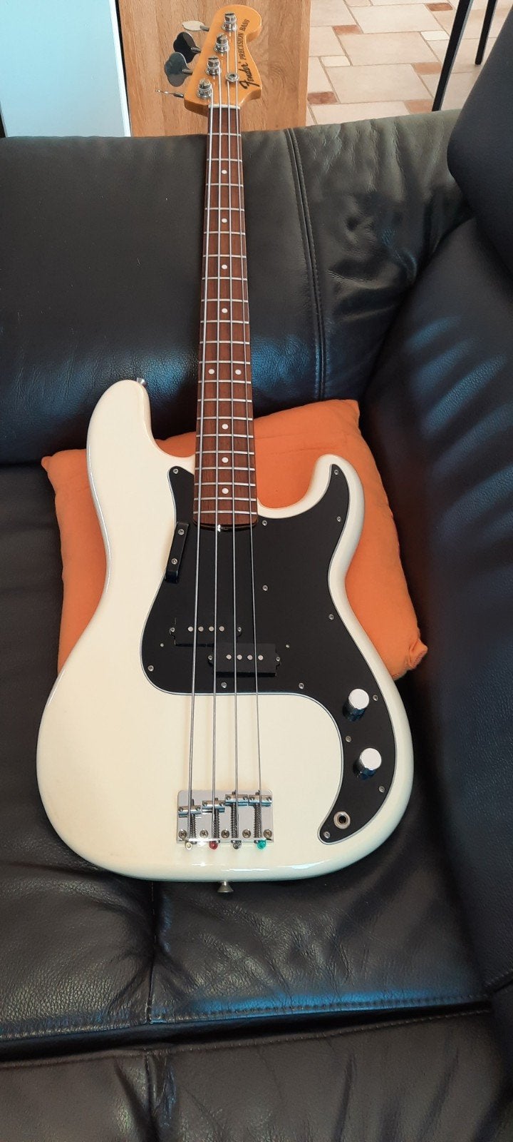 Fender Precision PB ' 70 Reissue 2008 CIJ ., Muziek en Instrumenten, Snaarinstrumenten | Gitaren | Bas, Ophalen of Verzenden, Gebruikt