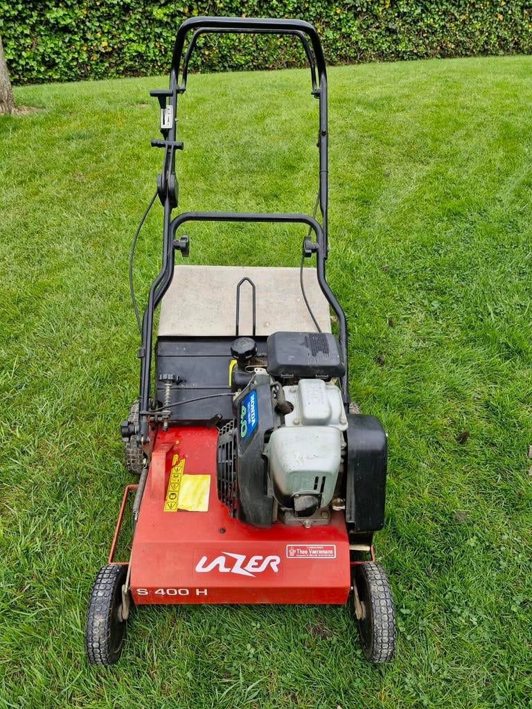 Verticuteermachine, Ophalen