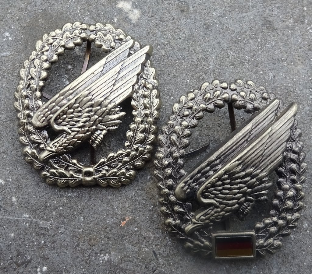ALLEMAGNE: RGT DE PARACHUTISTES - INSIGNES DE COIFFURE, Envoi, Armée de terre, Emblème ou Badge