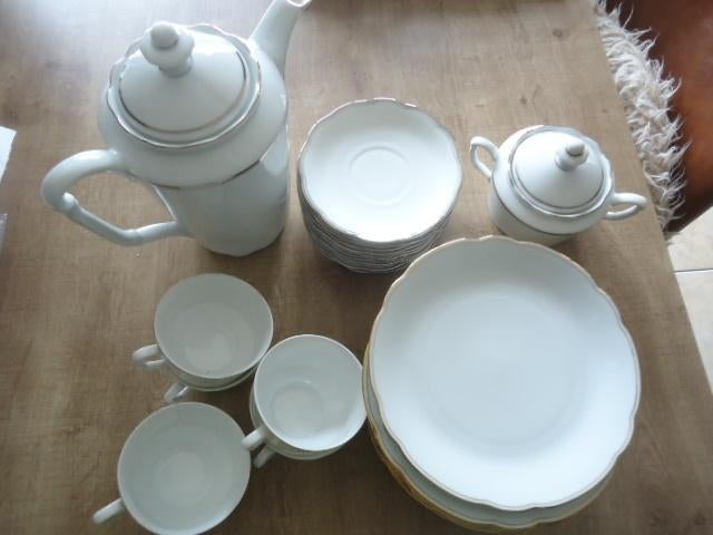 service à café en porcelaine, Enlèvement