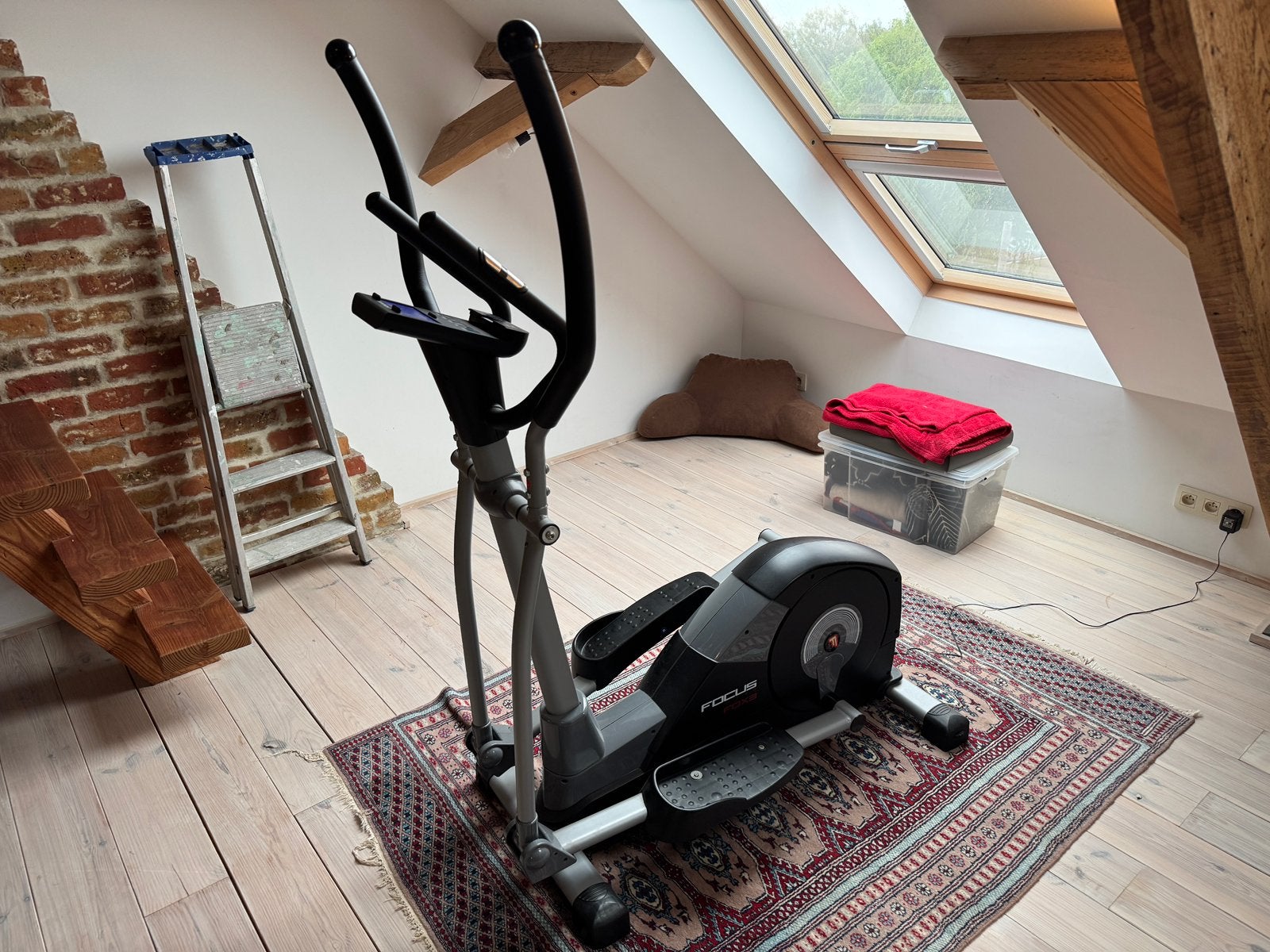 Vélo elliptique, très peu utilisé, Sports & Fitness, Enlèvement, Comme neuf, Vélo elliptique