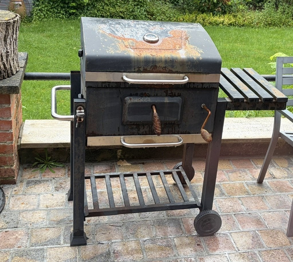 BBQ à donner, Bricolage & Construction, Vitres, Châssis & Fenêtres, Enlèvement, Utilisé