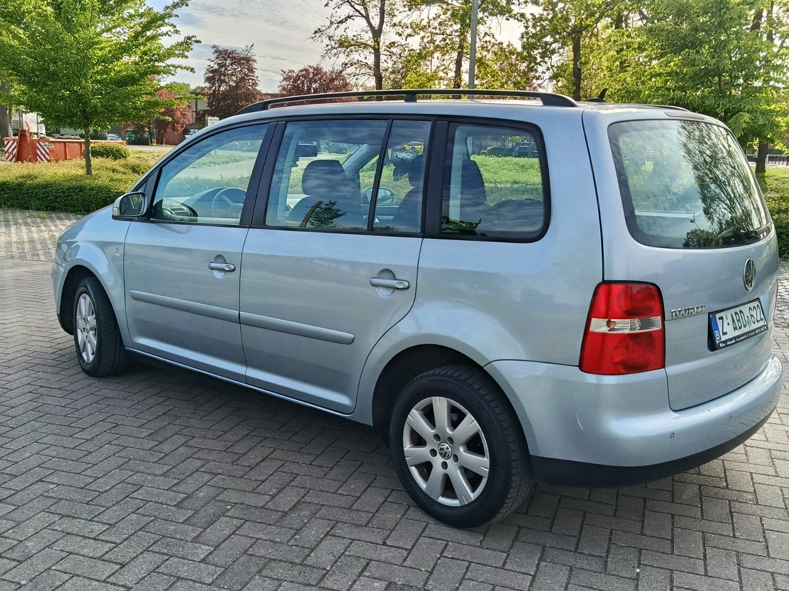 VW Touran/ Benzine Automatisch/1.6/ 85 kw, Achat, 1590 cm³, Entreprise, Carnet d'entretien
