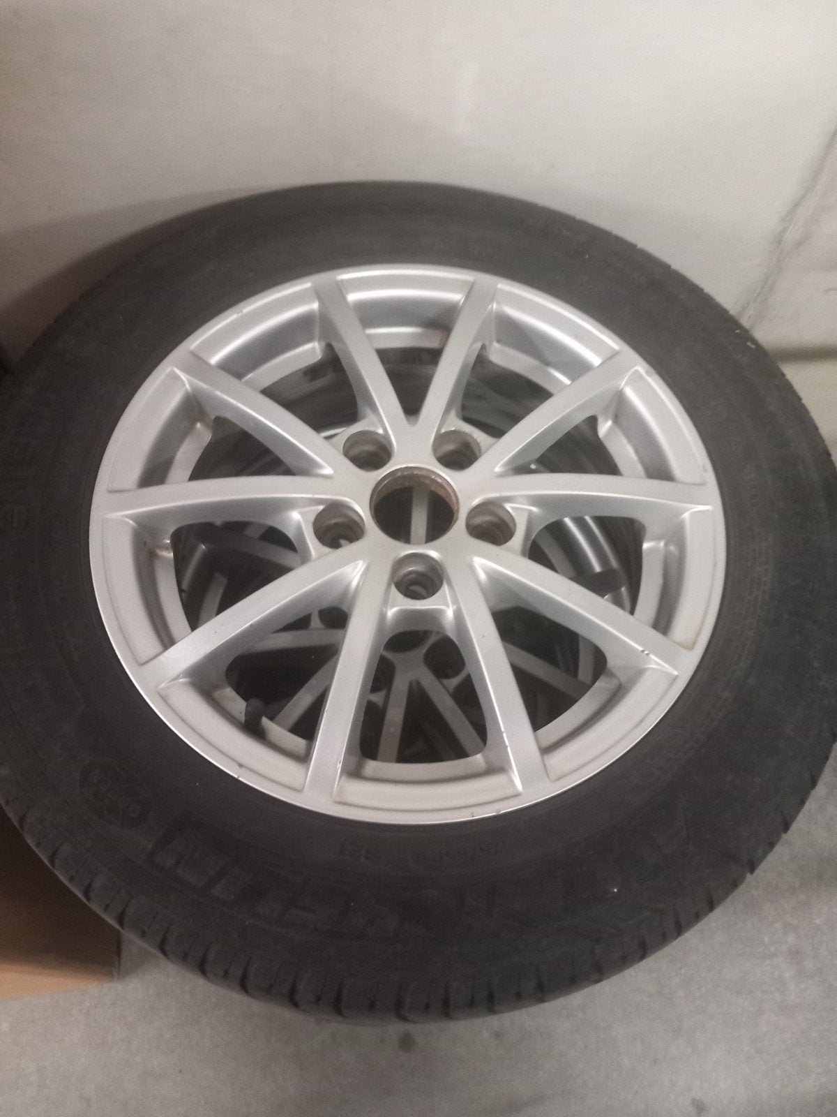 Velgen VW polo 4stuks Tel 0468/100242, Auto-onderdelen, Banden en Velgen, Ophalen, Velg(en)