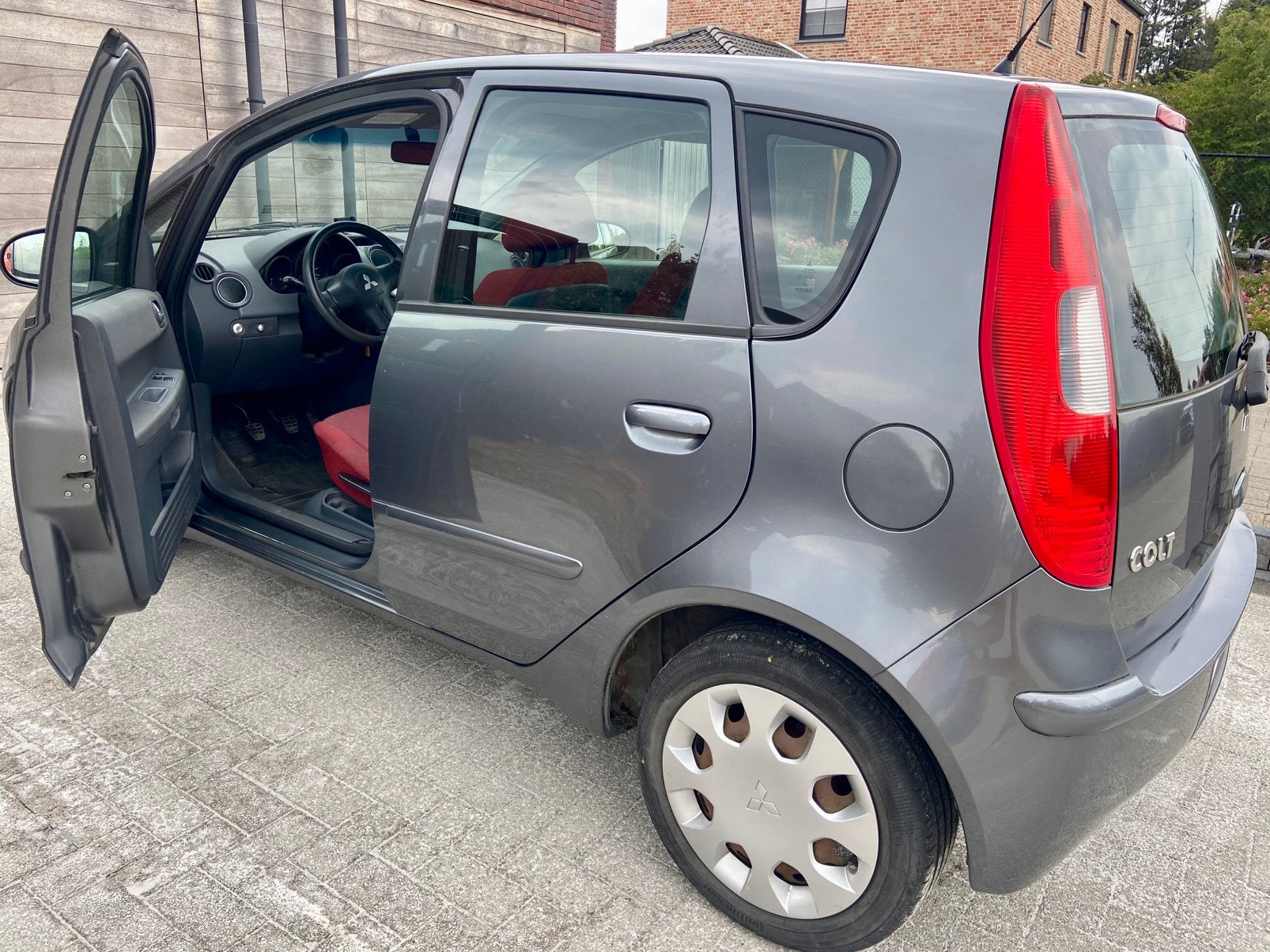 Mitsubishi Colt, Autos, Mitsubishi, Argent ou Gris, Achat, Boîte manuelle, Colt