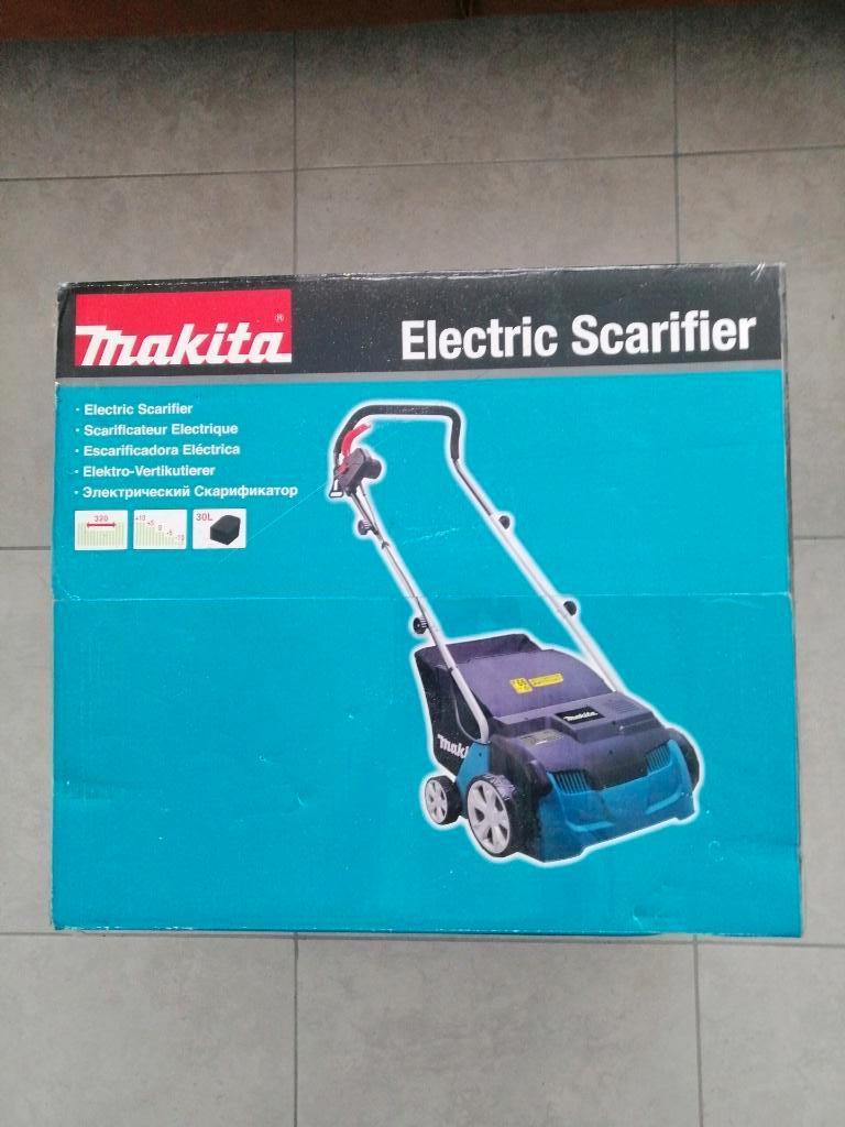 Makita verticuteermachien UV 3200 NIEUW IN DOOS, Ophalen, Nieuw, 20 m² of meer, Gras