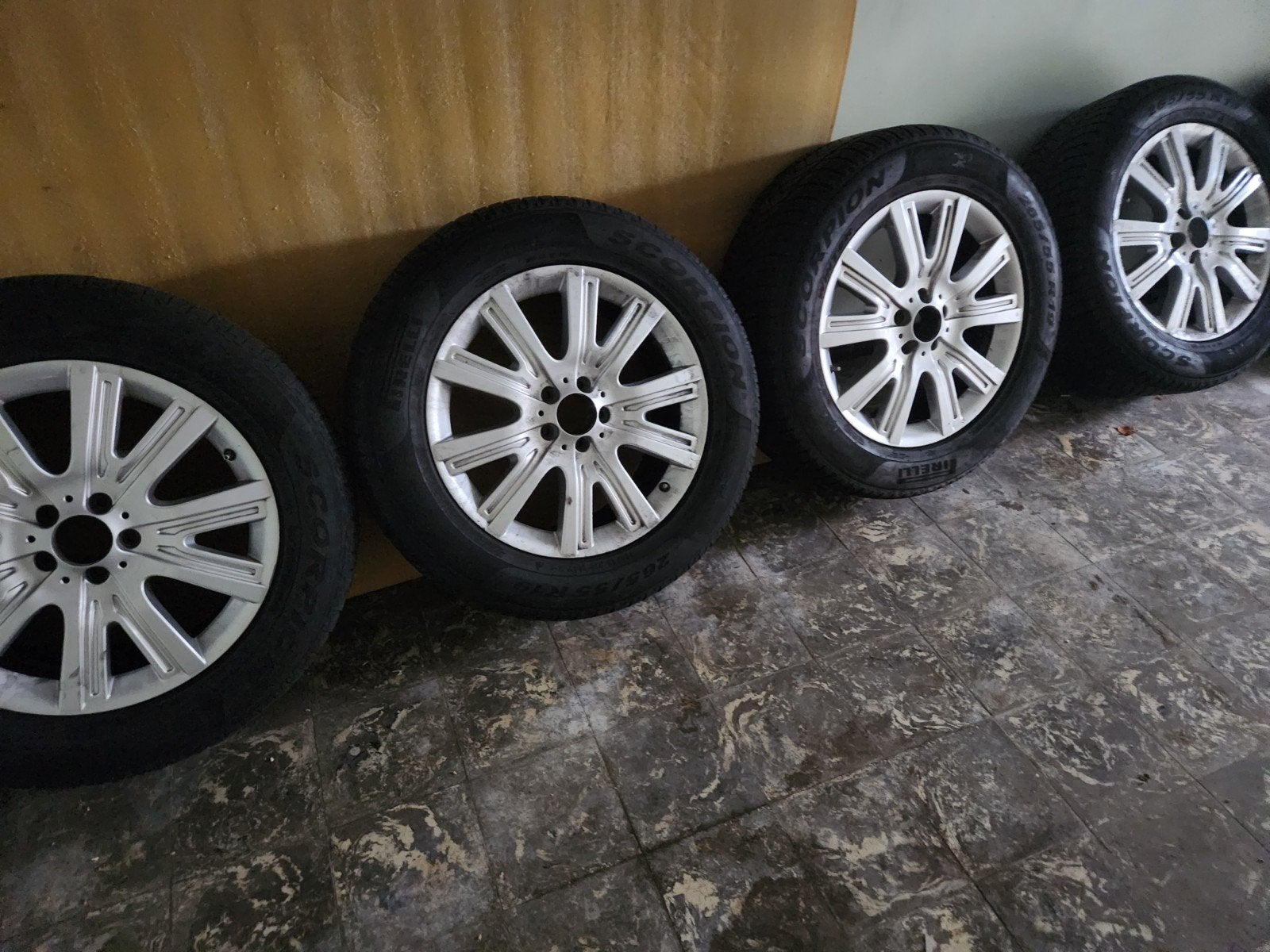 JANTES MERCEDES AVEC PNEUS D'HIVER, Autos : Pièces & Accessoires, Neuf, Pneus et Jantes, Pneus hiver, 265 mm