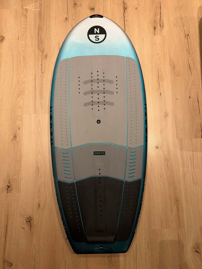 North Swell 2025 65L CARBON BOARD WING FOIL, Watersport en Boten, Ophalen, Zo goed als nieuw, Wingsurf-board