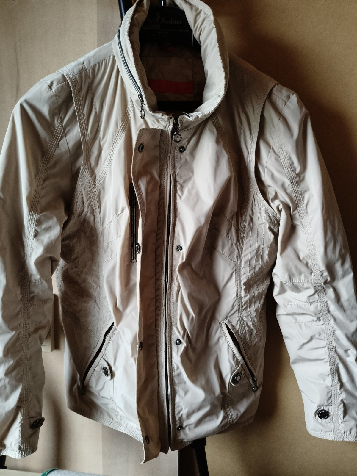 veste d'été beige avec capuche au col taille 42, Enlèvement, Taille 42/44 (L), Beige