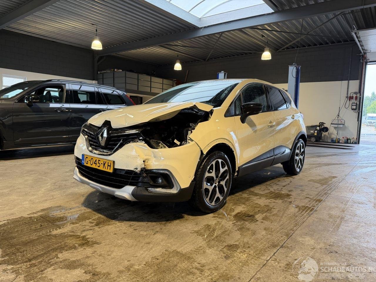 Renault Captur 1.3 TCe Intens 44000 NAP! (bj 2019), Automaat, Renault, Peter-Huppertz-Straße 5 ,51063, Köln, Deutschland, 1332 cc