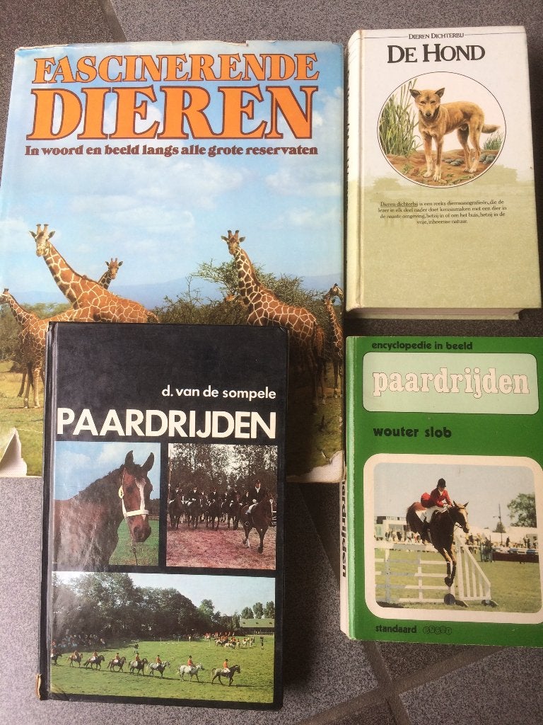Boeken lot over paardrijden, de hond en fascinerende dieren, Boeken, Ophalen, Gelezen, Overige diersoorten, Diverse auteurs