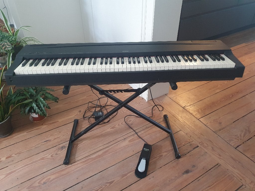 Piano électrique Yamaha, Musique & Instruments, Pianos, Utilisé, Piano, Noir, Digital, Enlèvement