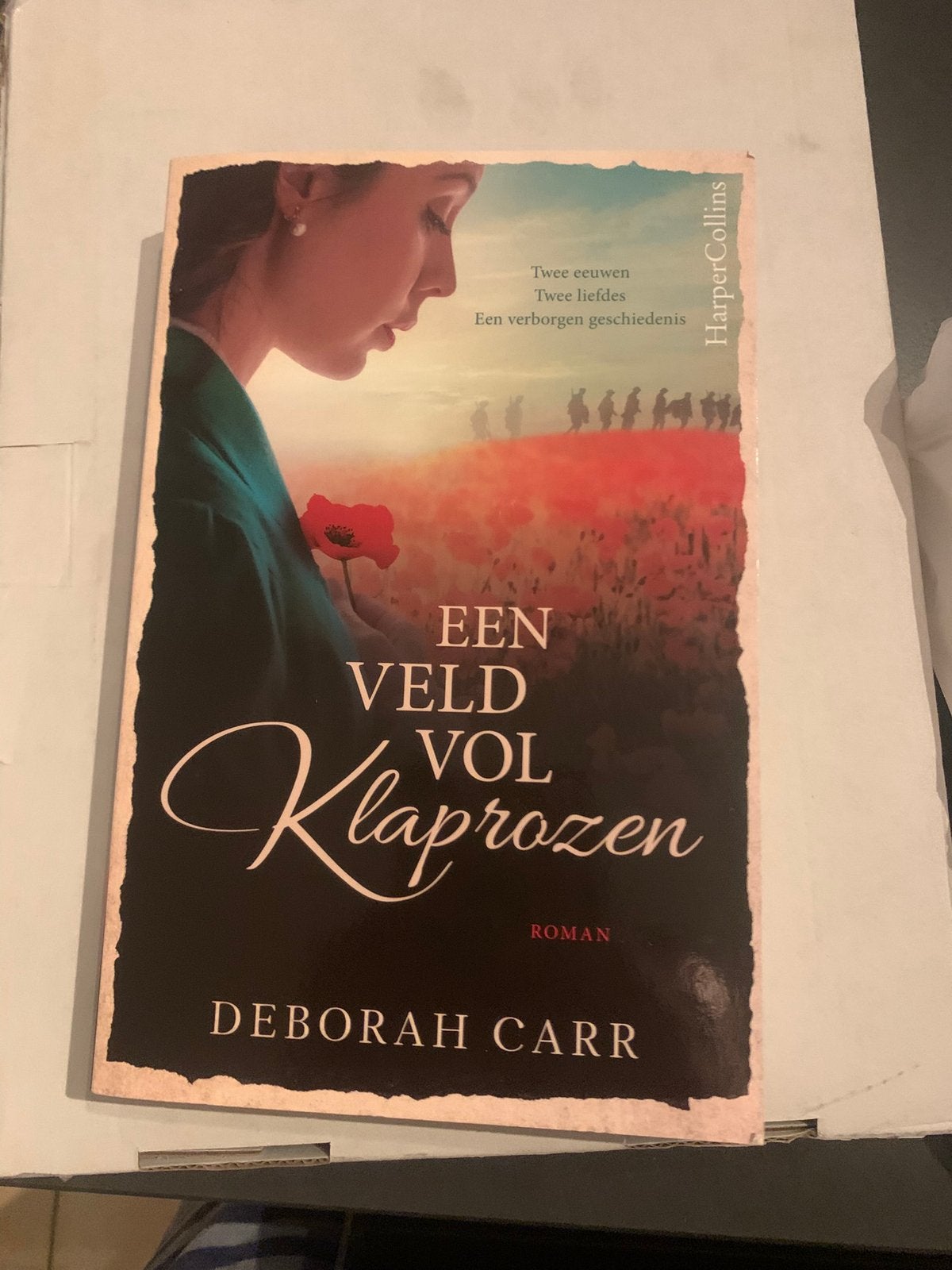 Deborah Carr - Een veld vol klaprozen, Boeken, Ophalen of Verzenden, Deborah Carr