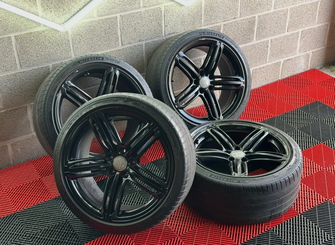 Originele Audi Rs6 Velgen met vanden, Ophalen, 19 inch, Band(en)
