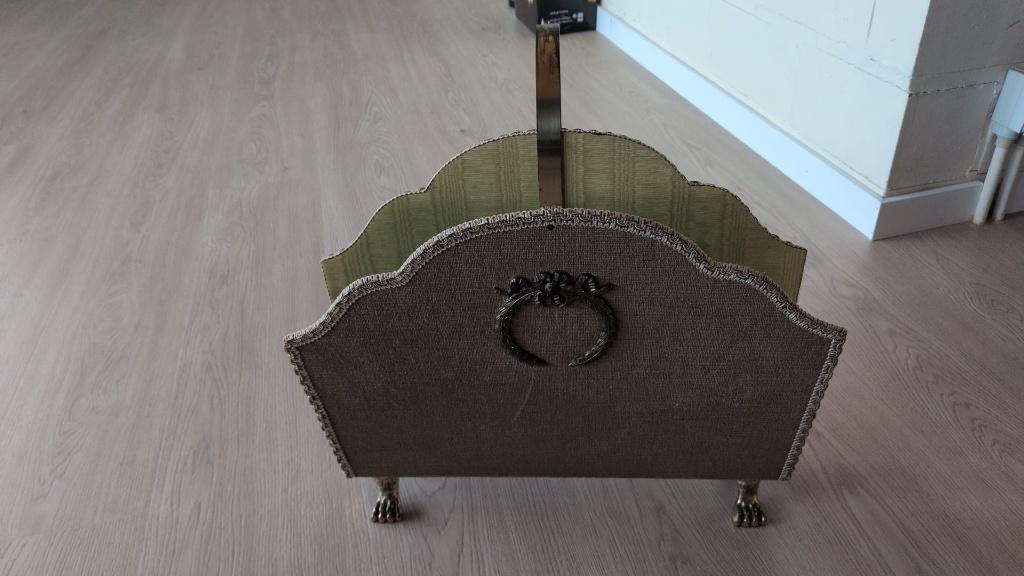 groene krantenbak -12€, Huis en Inrichting, Woonaccessoires | Krantenbakken en Lectuurbakken, Ophalen of Verzenden, Gebruikt