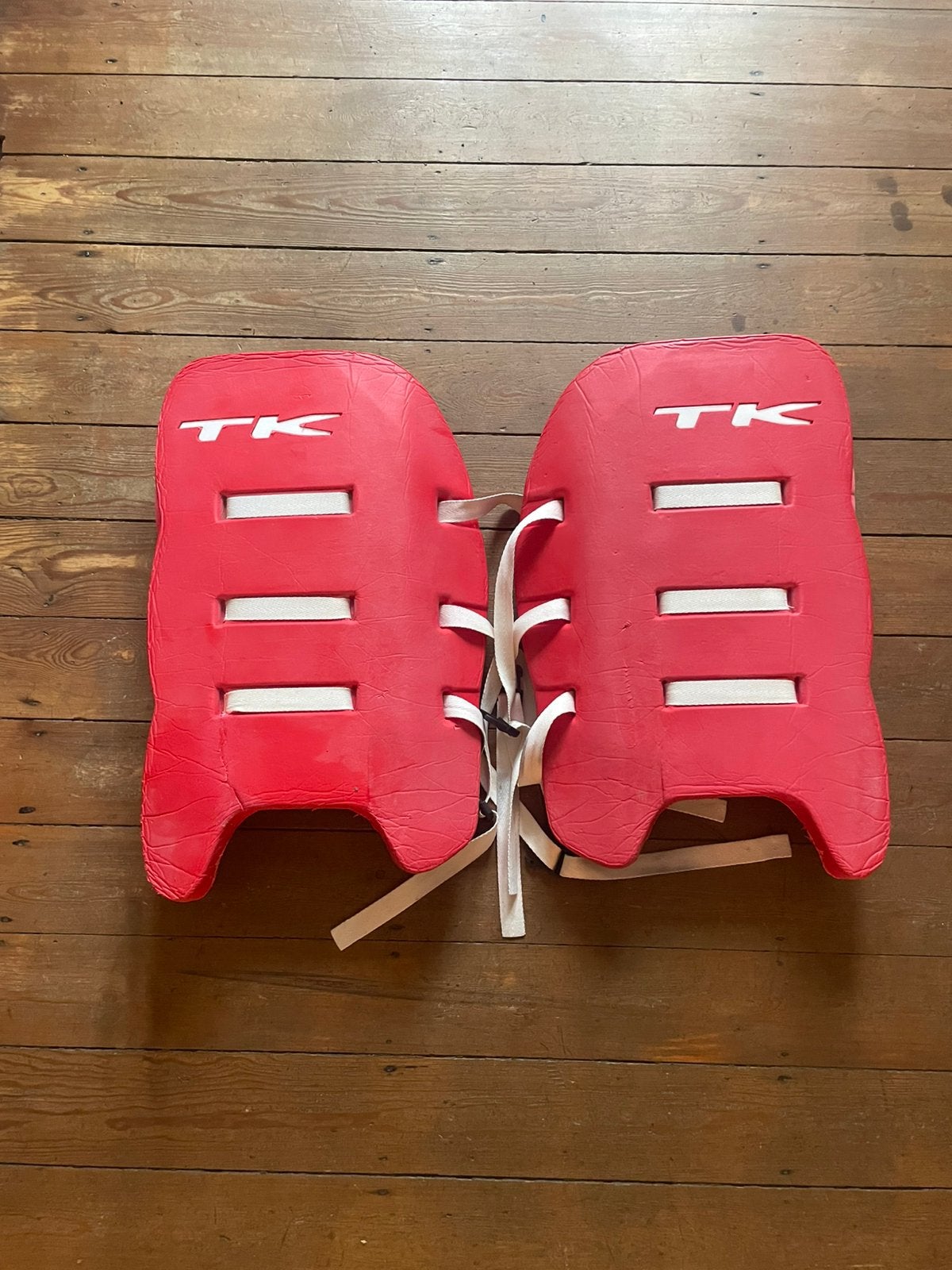 Tk1 legguards, Enlèvement ou Envoi, Comme neuf