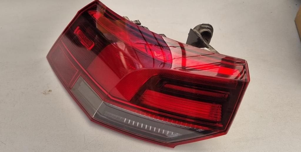 VW GOLF 2022 LH achter LIGHT links 5H0 945 095 C, Gebruikt, -, -, Ophalen of Verzenden