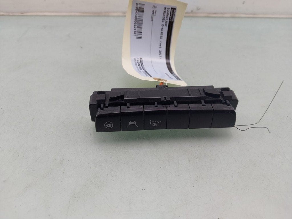 COMMUTATEUR E (C238) (|A2139053603|A21390536039E93|), Utilisé, Mercedes-Benz