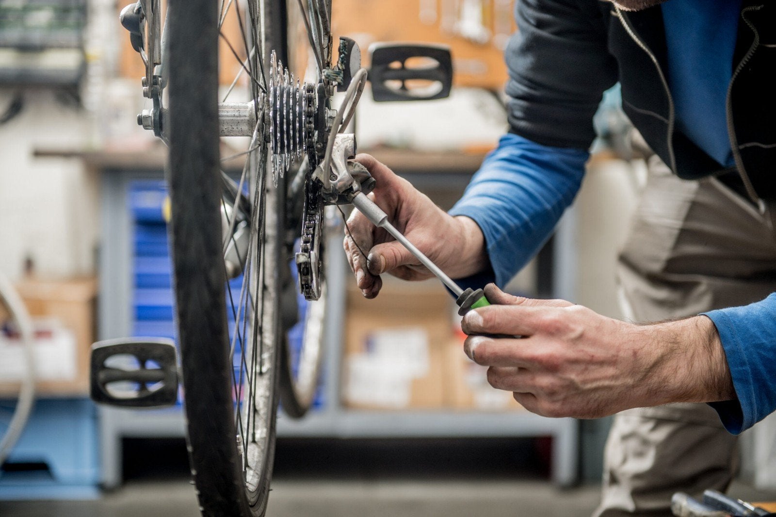 FIETS ONDERHOUD & KLEINE HERSTELLINGEN, Offres d'emploi