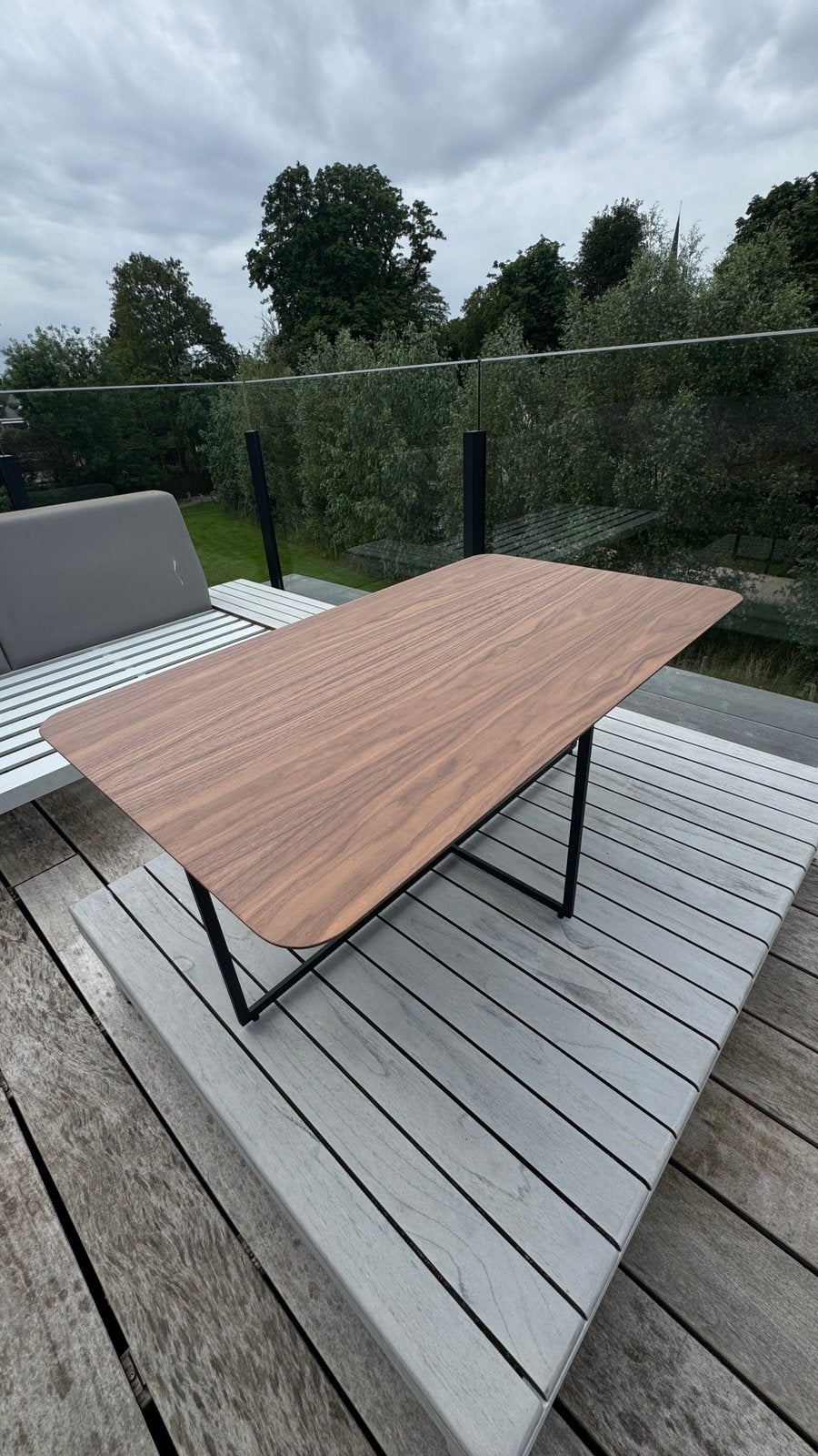 Nieuwe salontafel in fineer walnoot., Tuin en Terras, Terrasdelen en Vlonders, Nieuw, Ophalen