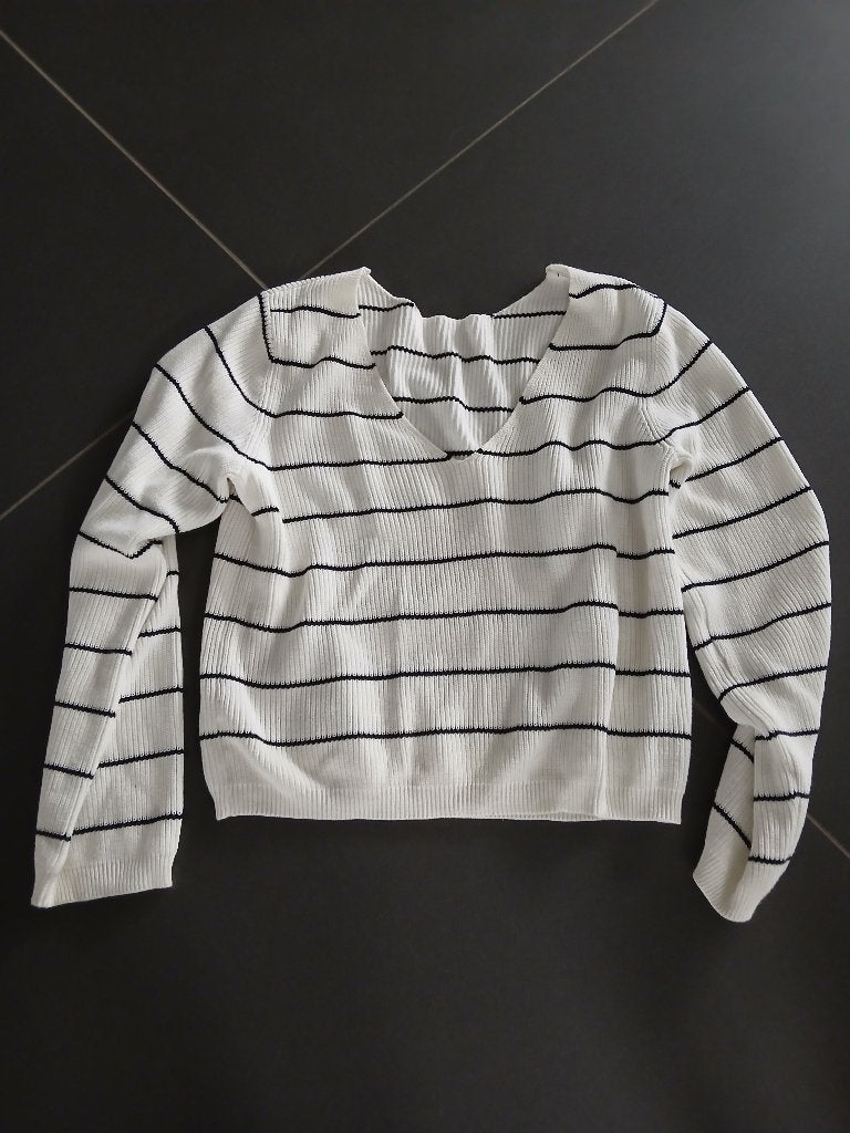 trui v-hals Vila maat M, Ophalen of Verzenden, Nieuw, Maat 38/40 (M), Wit