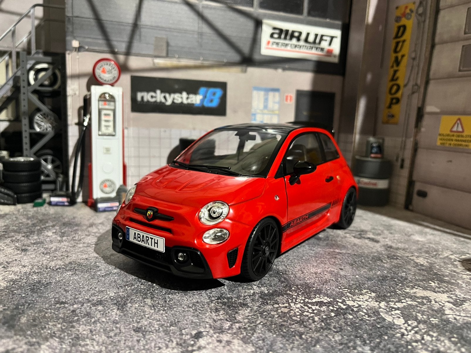 1:18 Fiat 595 Abarth - nieuw in de doos, Ophalen of Verzenden, Auto, Solido