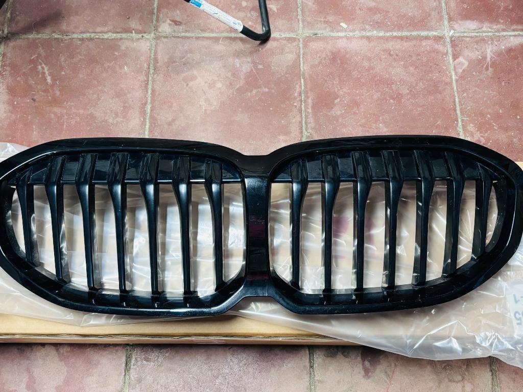 Calandre BMW F40 origine, Enlèvement, Utilisé, BMW, Capot moteur