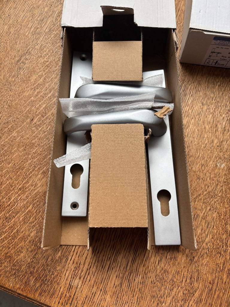 2 Clenches FIAM (neuves), Ophalen of Verzenden, Nieuw, Overige typen, Inox