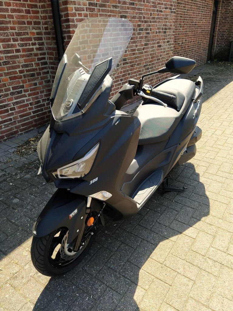 SYM - JOYMAX Z+ Scooter 2021 300cc, Vélos & Vélomoteurs, Scooters | SYM, Autres modèles, 300 cm³, Comme neuf, Enlèvement