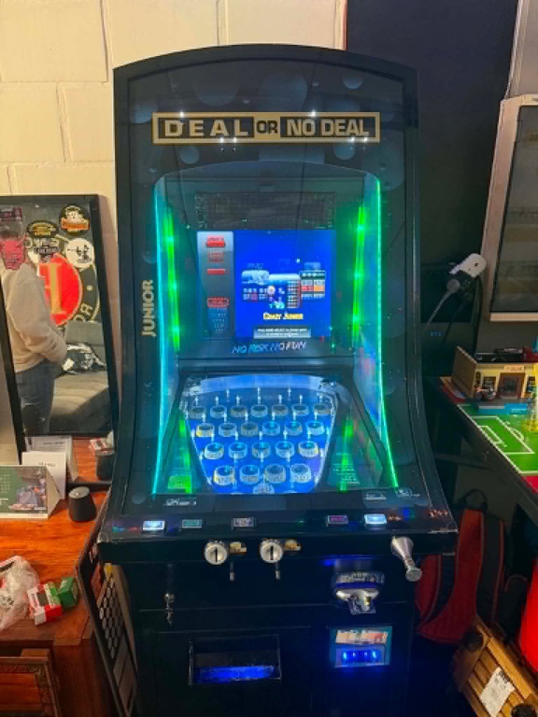 Bingo kast Deal Or No Deal Junior, Verzamelen, Automaten | Gokkasten en Fruitautomaten, Euro, Ophalen, Gebruikt