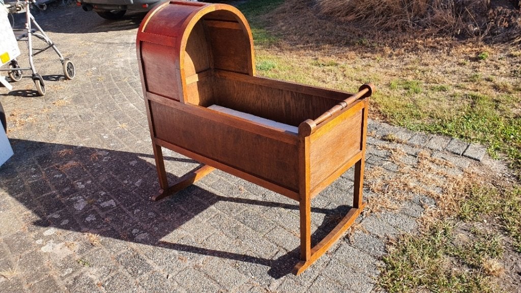 Antiek Houten Schommel kinderbedje uit 1900 nog in zeer goed, Kinderen en Baby's, Kinderkamer | Bedden, Gebruikt, Minder dan 140 cm