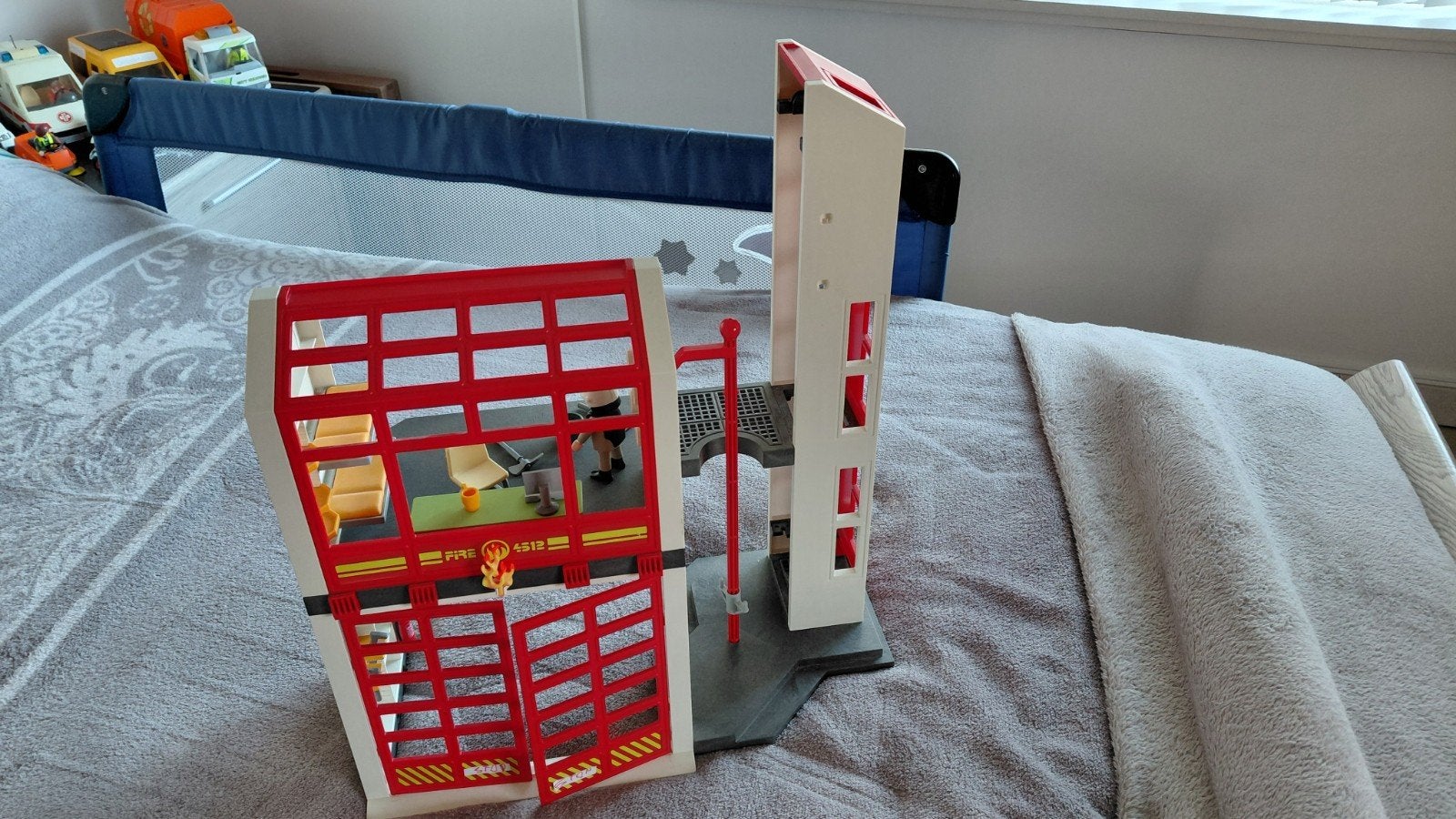 playmobil brandweerkazerne, Enlèvement