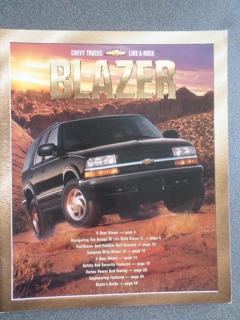 Brochure du Chevy Blazer 2001 aux États-Unis, Livres, Autos | Brochures & Magazines, Enlèvement ou Envoi