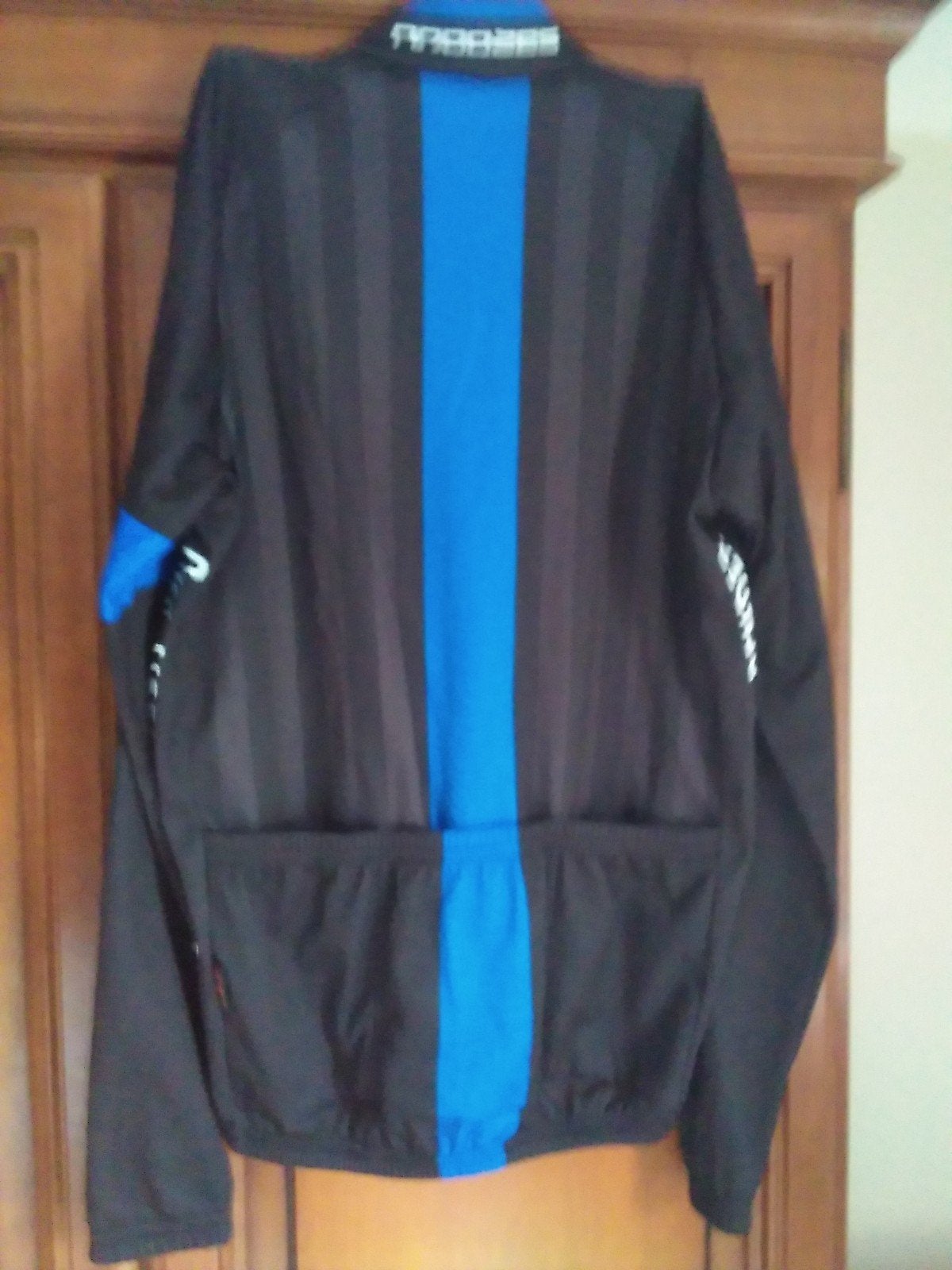 COMPLETE FIETSTENUE 2 FIETSTRUIEN  LANGE FIETSBROEK + MUTS, Ophalen