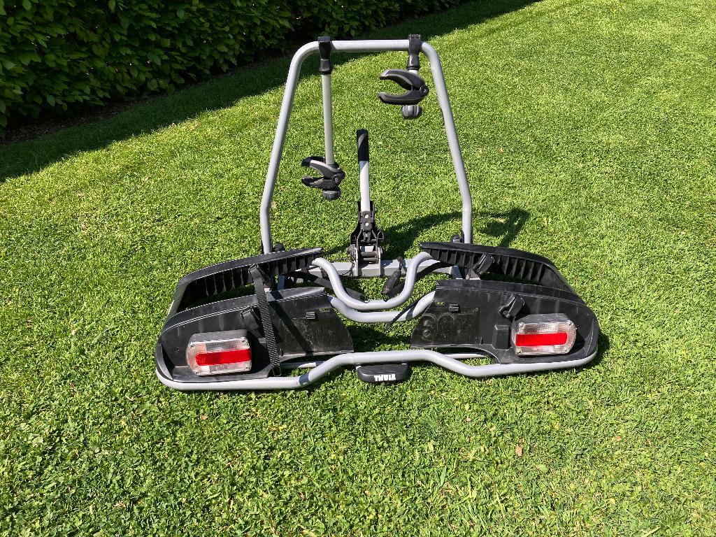 porte-vélos Thule, Autos : Divers, Porte-vélos, Support d'attelage, 2 vélos, Comme neuf, Enlèvement