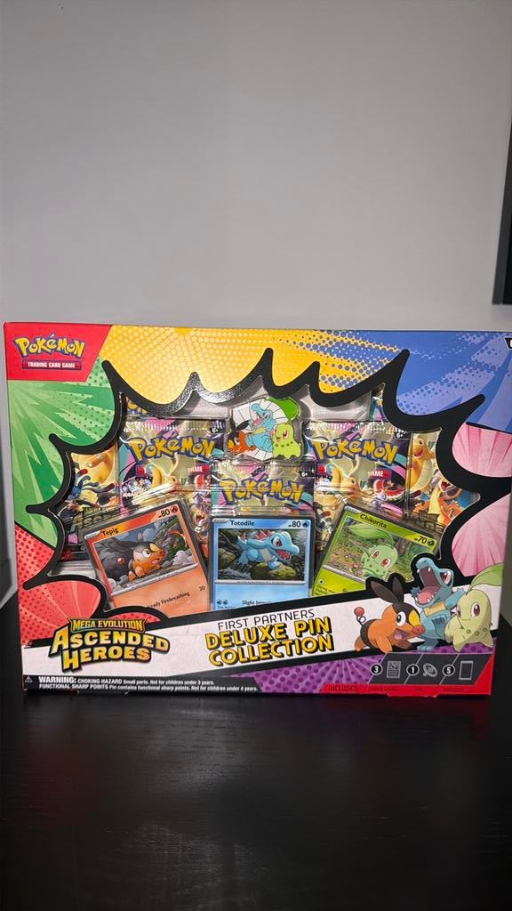 Pokemon tcg deluxe pin collection ascended heroes, Ophalen, Nieuw, Boosterbox