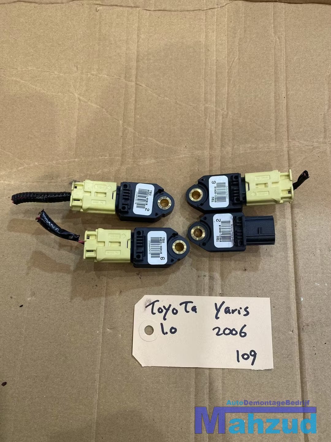 TOYOTA YARIS P9 Airbag crash sensor links rechts voor achter, Fabrikant BV, Utilisé, Info@fabrikant.eu, Fabrikantstraat 1
1000 AA  Amsterdam, NL