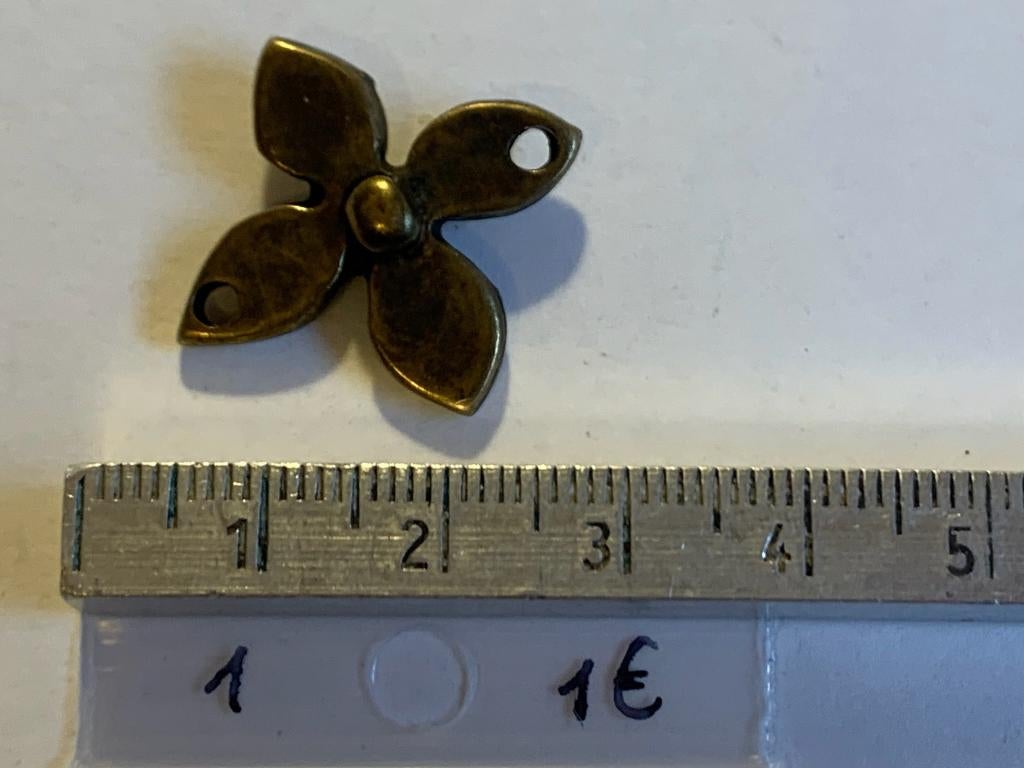 metalen tussenstukje bloem, Enlèvement ou Envoi, Neuf, Entretoise ou Perle intermédiaire