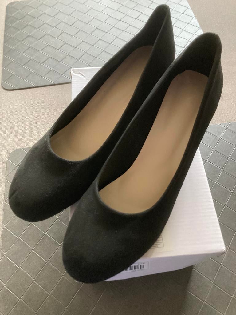 Nieuwe pumps maat 42, Pumps, Zwart, Nieuw, Ophalen of Verzenden