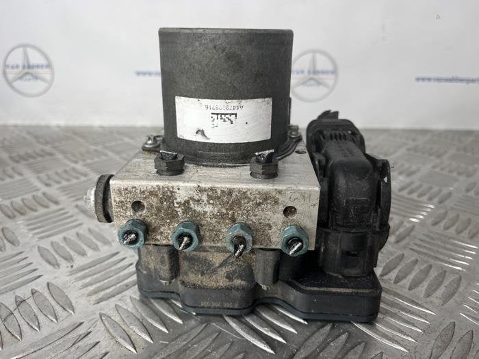 Pompe ABS d'un Mercedes Vito, -, 3 mois de garantie, Utilisé, -