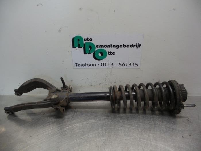 Schokdemperpoot rechts-voor van een Alfa Romeo 156 (156 98-), Gebruikt, -, -, Ophalen of Verzenden
