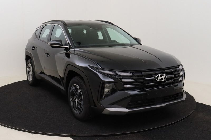 Hyundai Tucson Feel + Winter pack, Gebruikt, Euro 6, 4 cilinders, Zwart