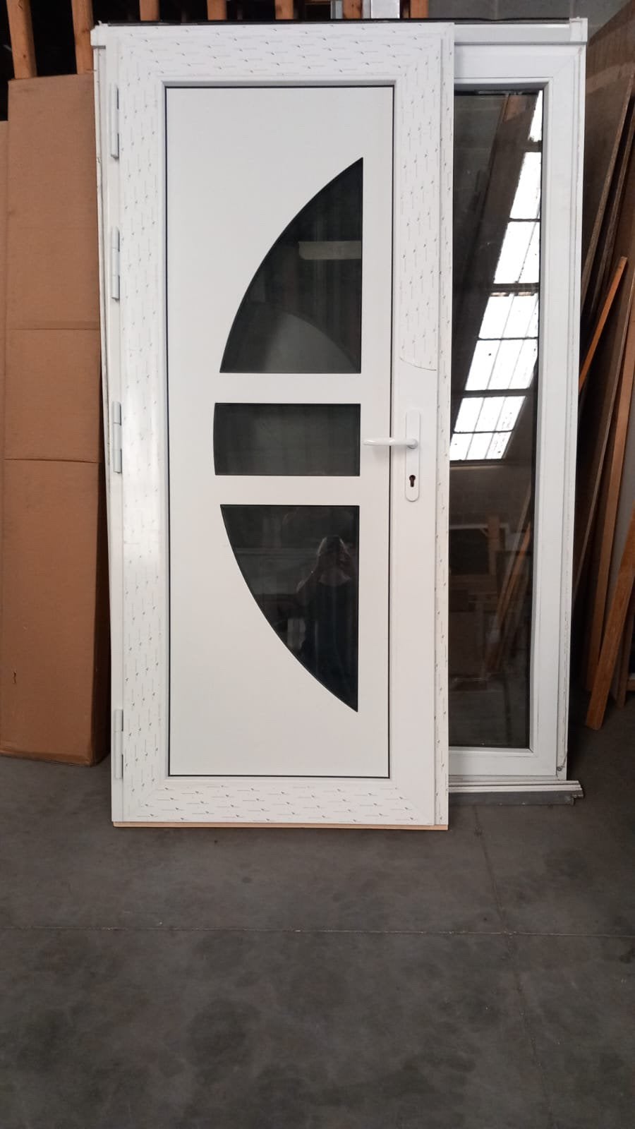 Porte d entrée kommerling en 76mm  Porte vitrée en demi lune, Bricolage & Construction, Enlèvement, Comme neuf