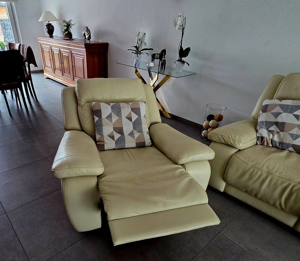 Fauteuil relax 2 moteurs Chateau d'Ax, Maison & Meubles, Enlèvement, Banc droit, Cuir, 150 à 200 cm
